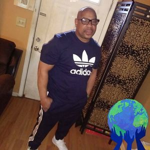 Meet your Posher, Travis